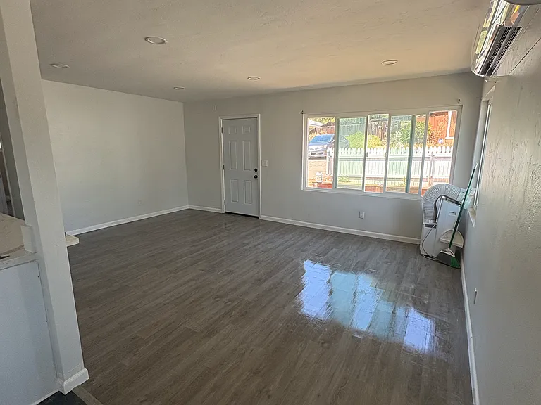 1222 Willowside Ter — Photo 13