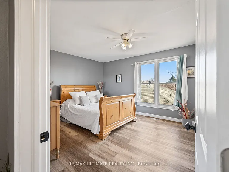 252 Bertie St #E — Photo 16