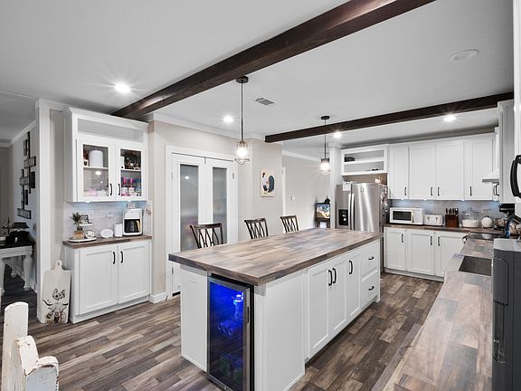 4th image of 1012 County Road 1180