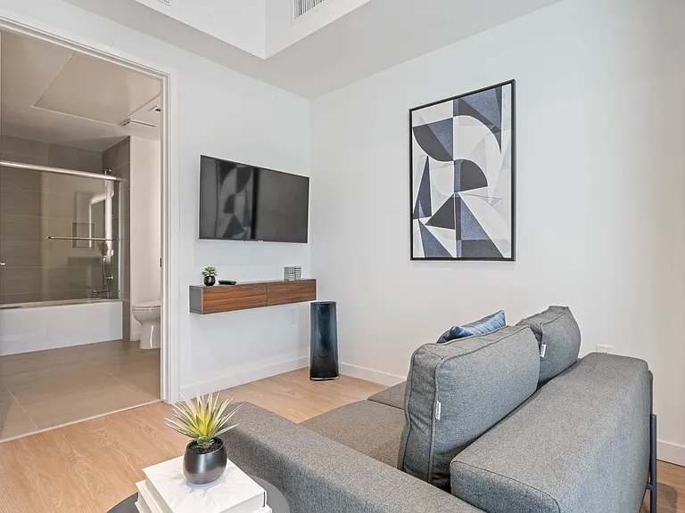 5843 W 88th St — Photo 431