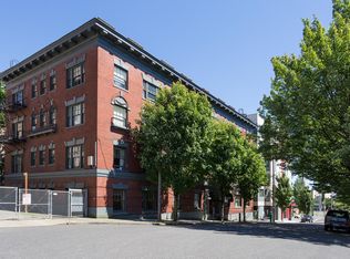 1130 NE 1st Ave #401, Portland, OR 97232