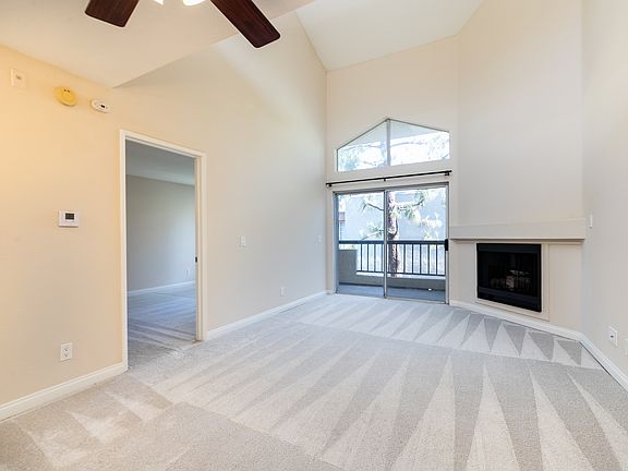 4th image of 5515 Canoga Ave