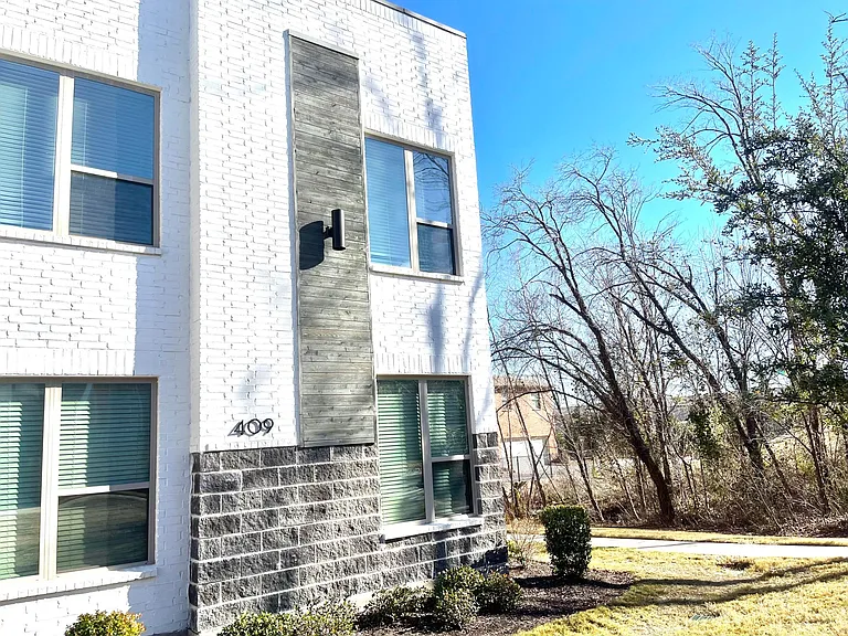 409 Harmon Dr — Photo 31