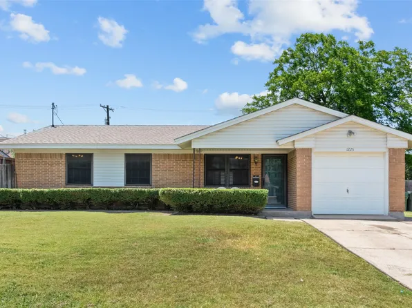 1225 Trellis Dr, Garland, TX 75040