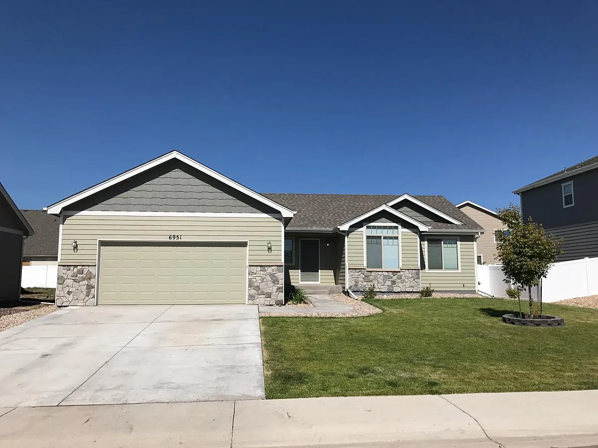 6951 Pettigrew Street — Photo 1