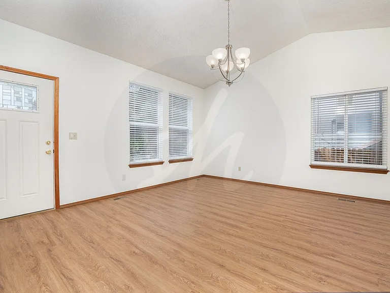 4620 Bohart Pl — Photo 3