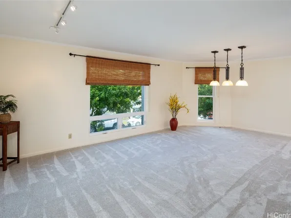 2930 E Manoa Rd APT 5B, Honolulu, HI 96822