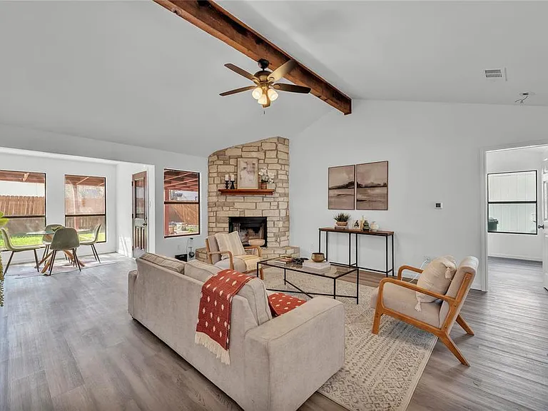 1800 Tamra Ct — Photo 2