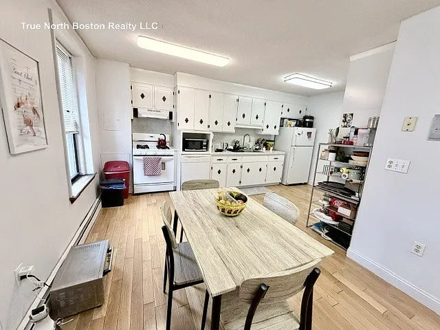 436 Commercial St #2 — Photo 5