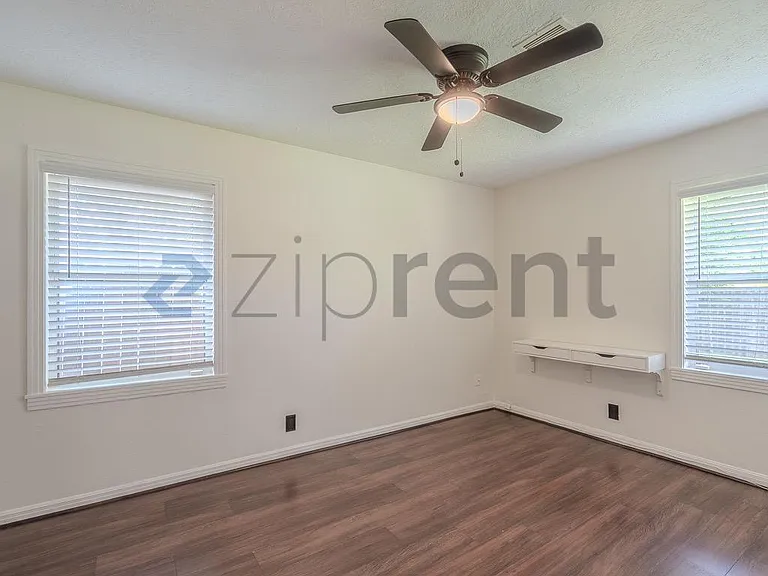 4701 W 43rd St — Photo 17
