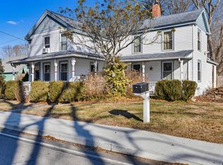 6 North Rd, Waterford, CT 06385