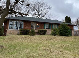 68 Rymal Rd E, Hamilton, ON L9B1C1