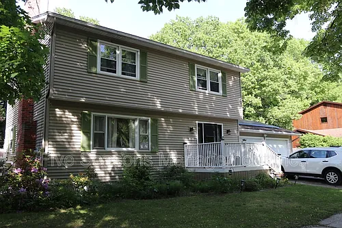 70 Pleasant Ave Photo 1 70 Pleasant Ave Photo 1