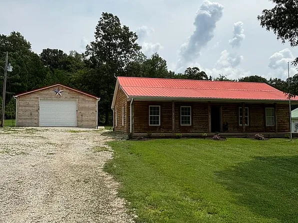 121 Madylie Lynn Dr, Springville, TN 38256
