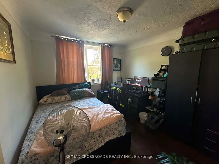 62 Sanders Blvd — Photo 9