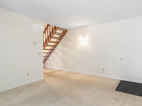 5th image of 501 Sunridge Dr APT O