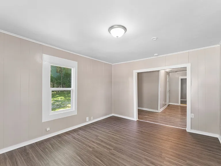 33225 W 83rd St — Photo 10