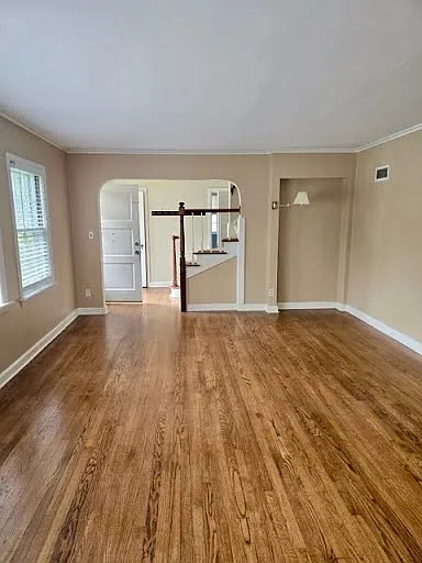 1014 W Grand Ave — Photo 2