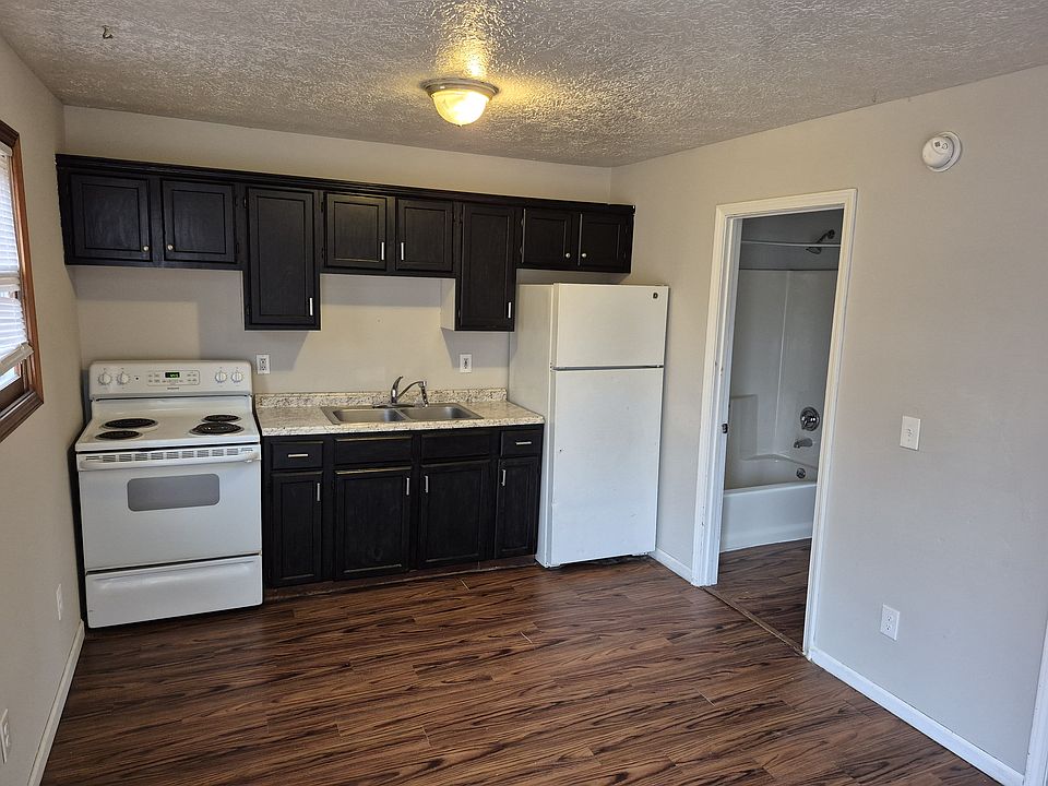 1st image of 303 S Hunter St #D