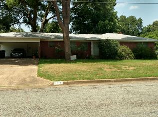 105 E Primrose Ln, Longview, TX 75604