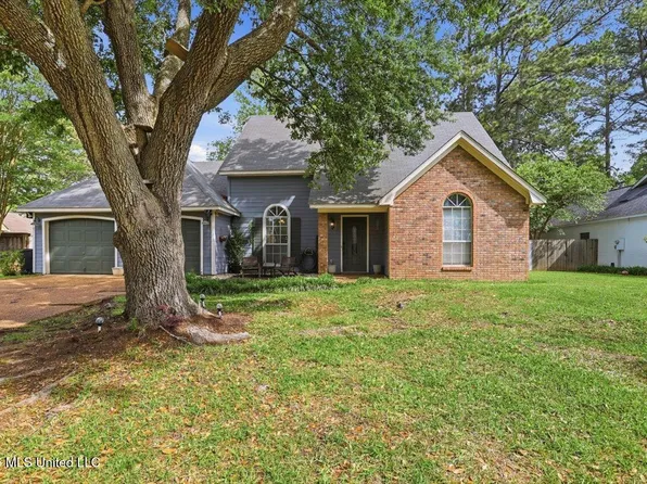 573 Dogwood Ln, Madison, MS 39110