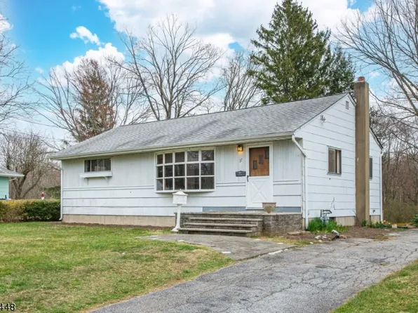 27 Justine Pl, Roxbury Twp., NJ 07876
