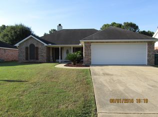 216 Dustin Cir, Broussard, LA 70518