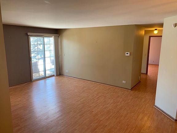 3rd image of 1806 Fox Run Dr Unit A