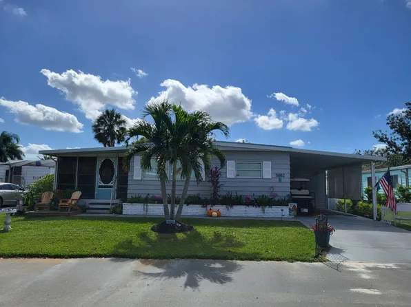 5882 Camelot Dr N, Sarasota, FL 34233