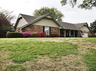 812 S Orleans Dr, Rogers, AR 72758