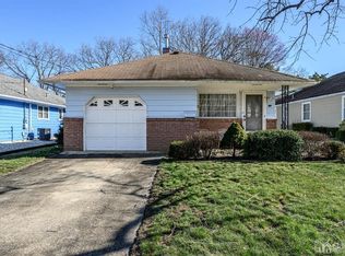 24 Mount Matterhorn Ln, Toms River, NJ