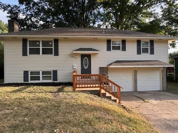 6815 E 99th Ter, Kansas City, MO 64134