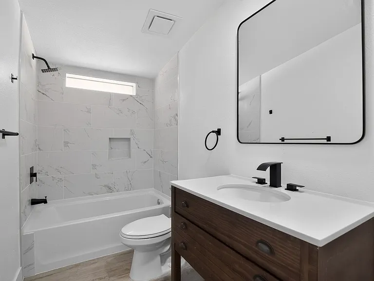 7180 SW 19th Pl — Photo 14