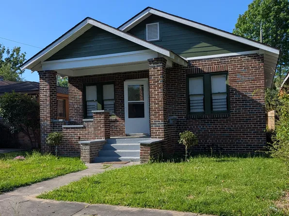 921 W 46th St, Savannah, GA 31405