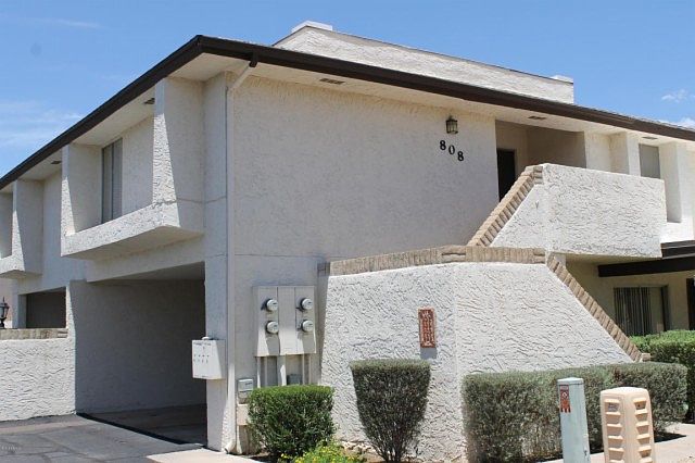 1st image of 808 E Eugie Ave