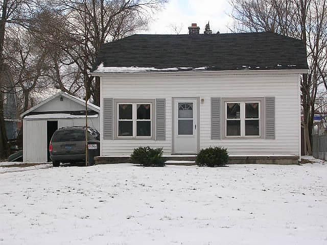 1st image of 2435 Hufford Ave NW