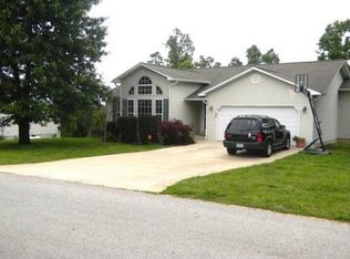 119 Saw Mill Rd, Saint Robert, MO 65584