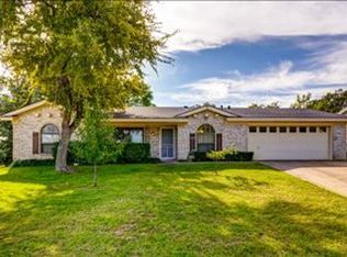 1101 W Redbud Dr, Hurst, TX 76053