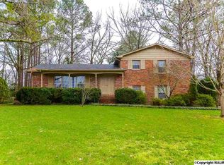 2403 Dogwood Ln SE, Decatur, AL 35601