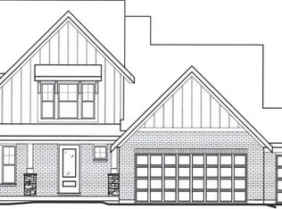 2124 Silver Linden Dr, Tipp City, OH 45371