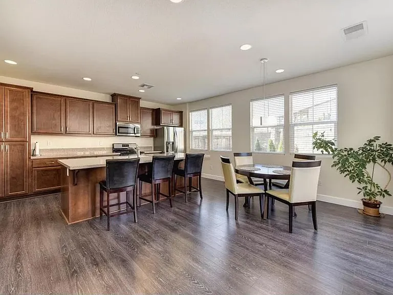 1393 Folsom Meadows Cir — Photo 5