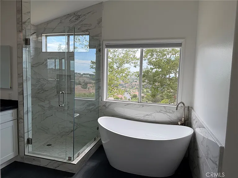 15 Field Point — Photo 23