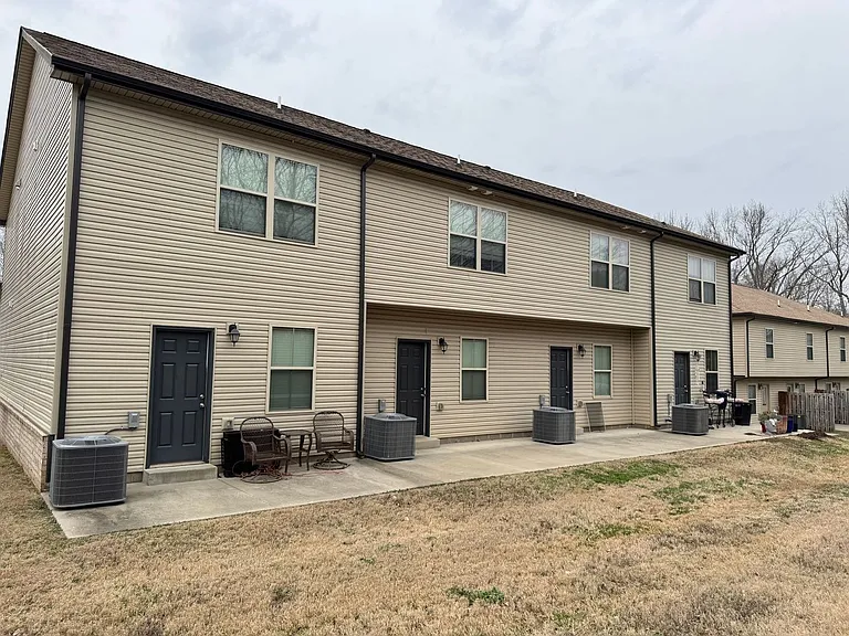 295 Smithson Ln — Photo 18