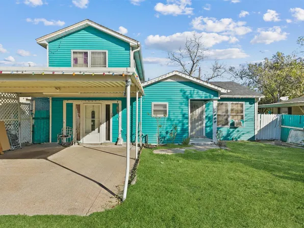 1608 Maiden Ln, Richmond, TX 77469