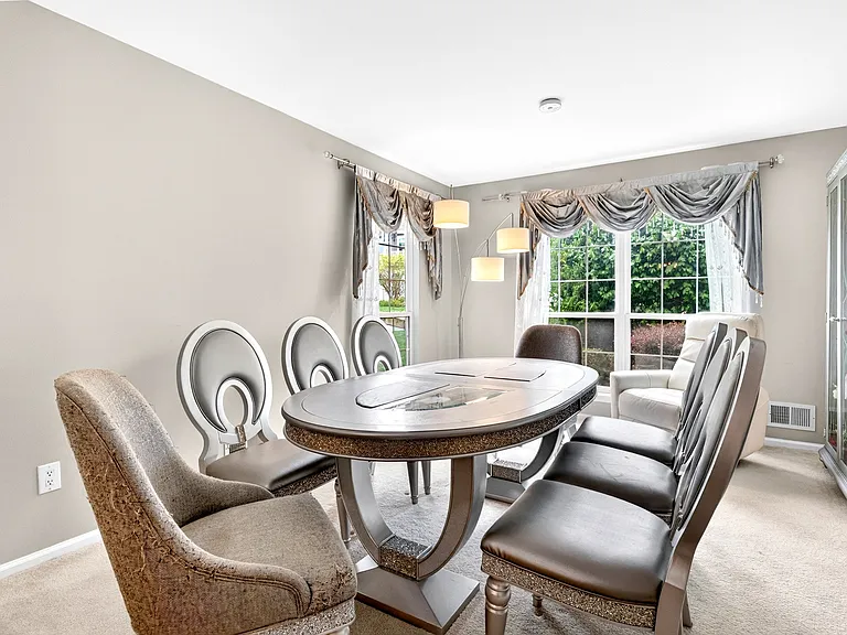 554 Adirondack Ct — Photo 24