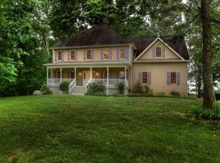 323 Sunset Rd, Piney Flats, TN 37686