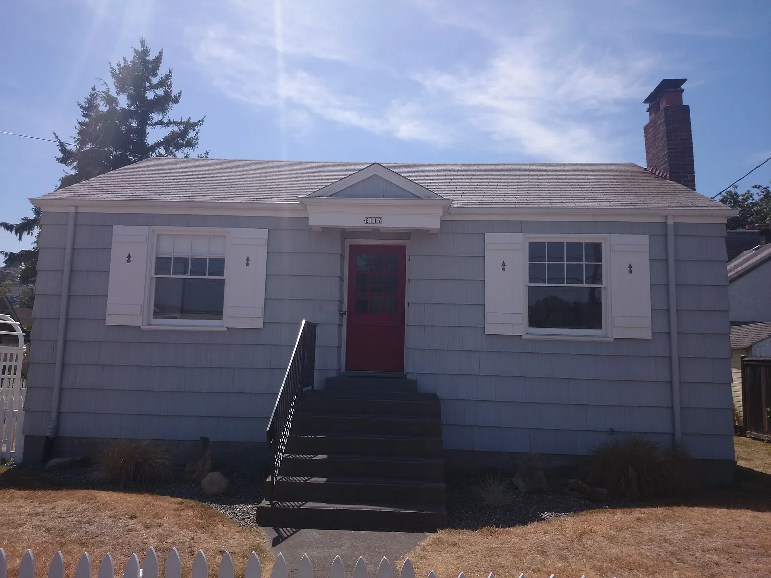 6117 SW Admiral Way photo 1