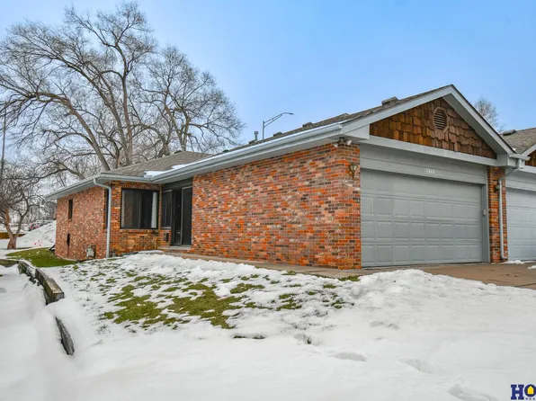 5444 Pioneers Blvd #2, Lincoln, NE 68506