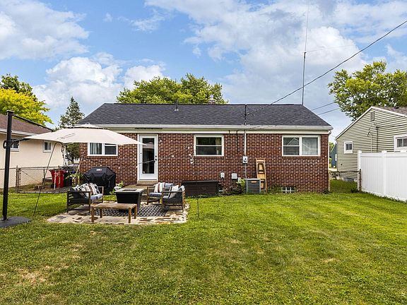 4th image of 4171 Ashgrove Dr