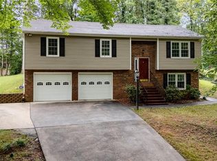 437 Valleymeade Dr, Kernersville, NC 27284